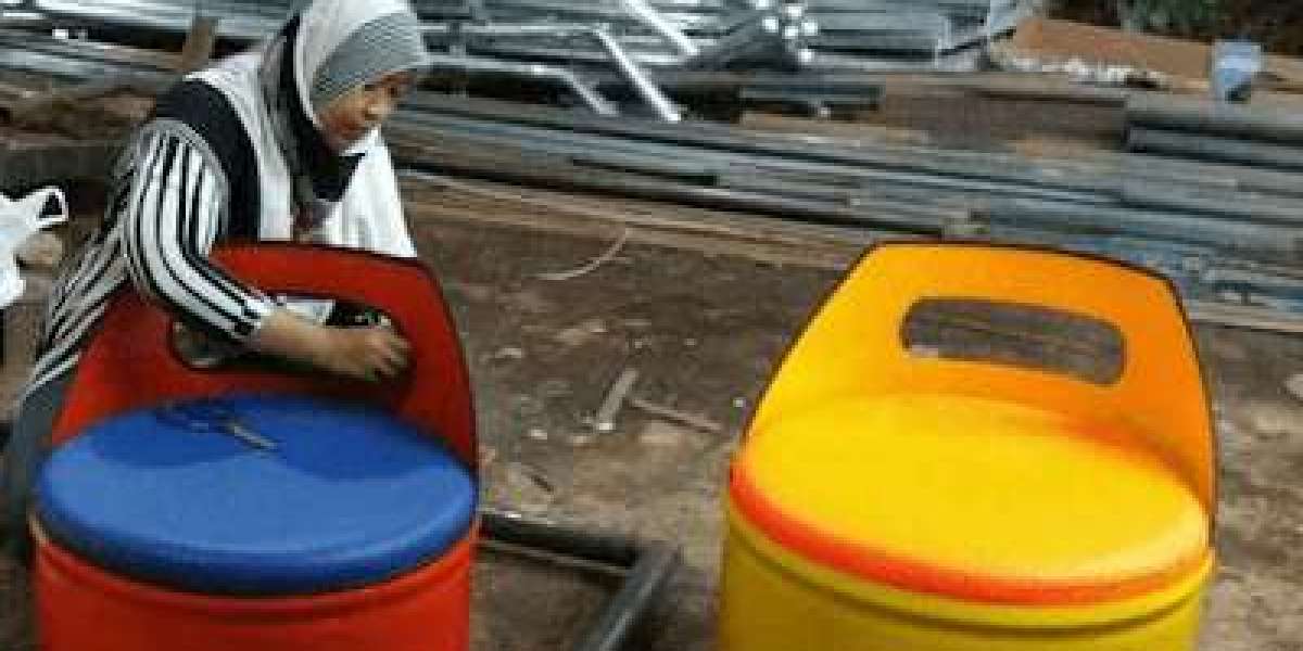 Guru Sambilan Wirausaha Daur Ulang Drum